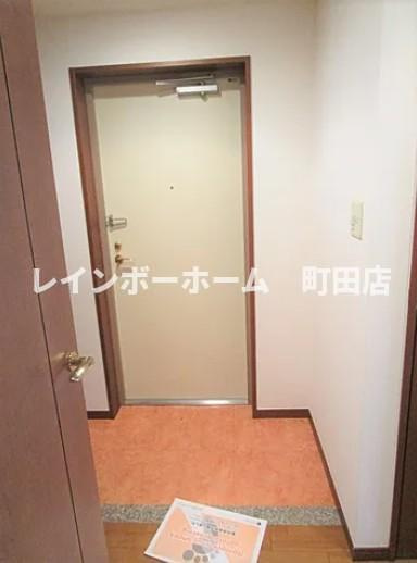 ヴェルヒルズ町田※初期費用分割あと払いサービス利用可能物件の玄関|※別号室参考写真