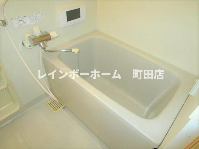 ヴェルヒルズ町田※初期費用分割あと払いサービス利用可能物件の浴室|※別号室参考写真