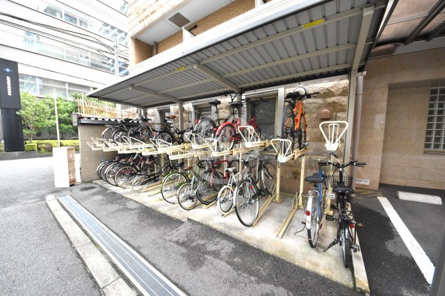 ブランドールM・西長堀のその他共用部分|ブランドールM・西長堀　駐輪場