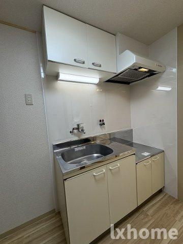 エンジェリマンションのキッチン|コンパクトなキッチンで掃除もラクラク