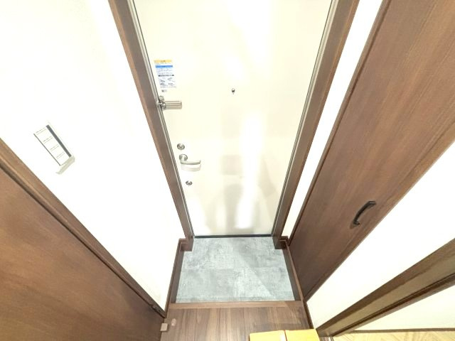 カーサフォルトゥナート羽曳野Ⅱの玄関