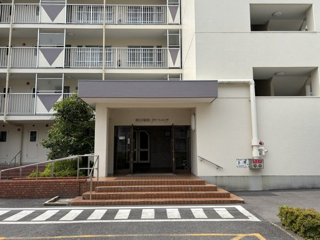第2植田ダイヤハイツのエントランス
