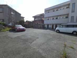 【駐車場】