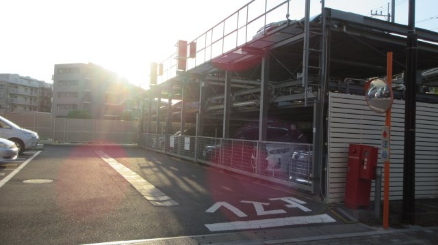 朝霞市三原３丁目の駐車場