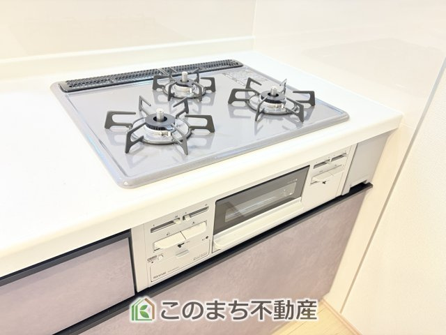 ハートフルタウン宇都宮市雀の宮1丁目277番の収納|同社施工物件の写真です。※建具やフローリング、その他仕様が違う場合がございます。
