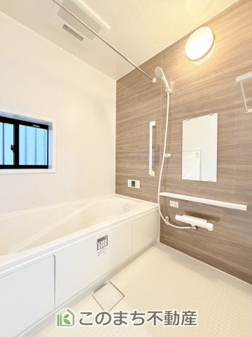 ハートフルタウン宇都宮市雀の宮1丁目277番の浴室|同社施工物件の写真です。※建具やフローリング、その他仕様が異なる場合がございます。