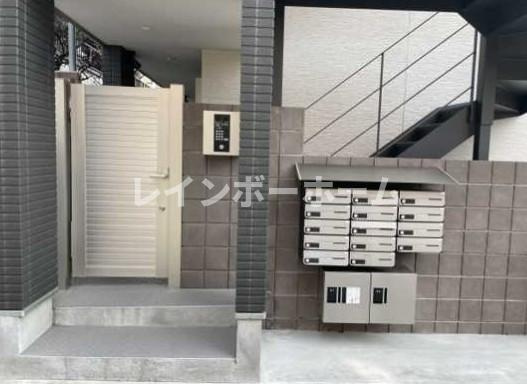 メルディア竹ノ塚2丁目２のエントランス