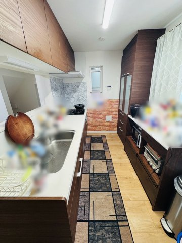 文京区本駒込5丁目　中古戸建のキッチン|現地写真

現地ご見学希望・資料請求などお気軽にお問い合わせ下さい！
03-5990-5201