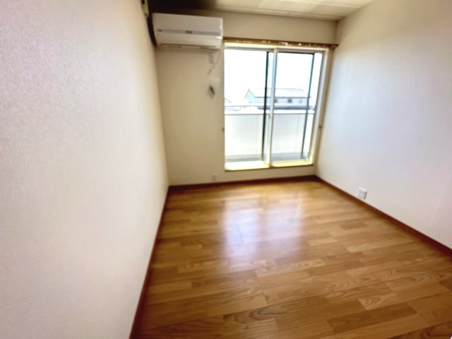 島田市阿知ケ谷　売り中古住宅の子供部屋