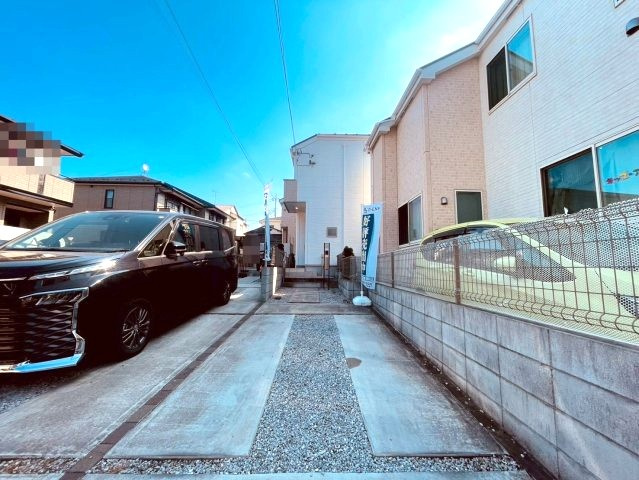 練馬区南大泉3丁目　2020年築×リフォーム美邸の前面道路含む現地写真