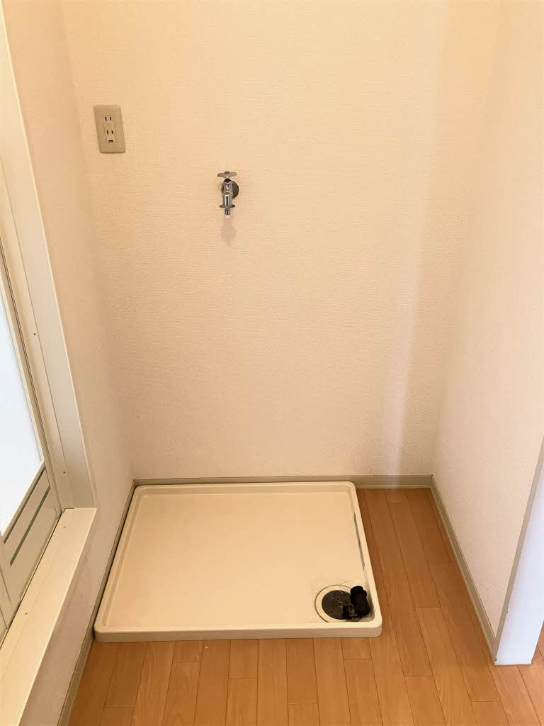 レーベン板野　Ｂ棟 