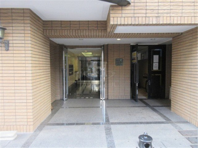 【エントランス】 | リリエンベルグ壱番館 | 毎日通るエントランスはこのようになっています