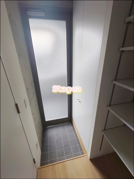 FUKUMI　APARTMENTの玄関