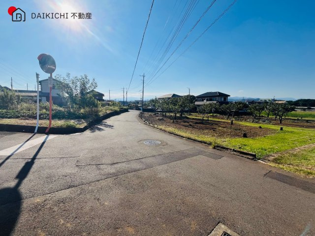 【前面道路含む現地写真】 | 日高市中鹿山第7　クレイドルガーデン　新築戸建　全10棟　1号棟
