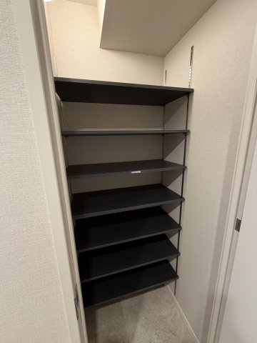 スプランディッド弁天町WESTの収納