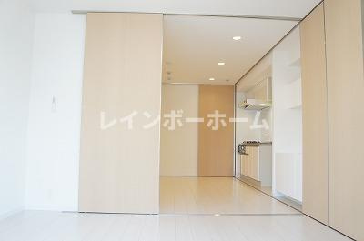 リブリ・白山WEST