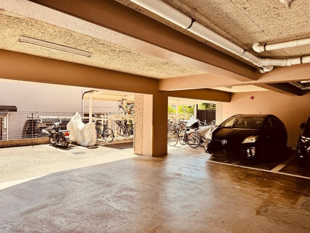ビッグヴァン京王堀之内参番館の駐車場|～駐車場空き要慈善確認～