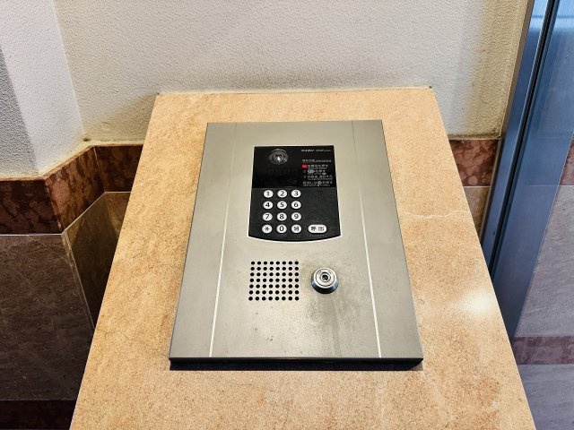 ビッグヴァン京王堀之内参番館のセキュリティ|～TVモニター付インターホン　訪問者の確認に便利です～