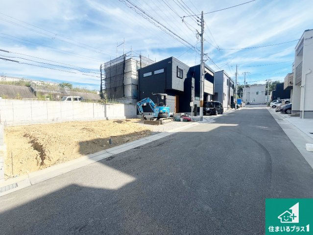 神戸市垂水区清水が丘　第1期　新築一戸建ての前面道路含む現地写真|周辺は落ち着いた街並みの住宅地！子育てがしやすい住環境です！まだ未完成ですが、現地でしかわからない事もございます。是非一度ご覧ください。