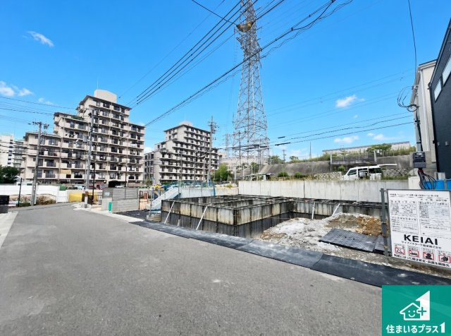神戸市垂水区清水が丘　第1期　新築一戸建ての前面道路含む現地写真|周辺は落ち着いた街並みの住宅地！子育てがしやすい住環境です！まだ未完成ですが、現地でしかわからない事もございます。是非一度ご覧ください。