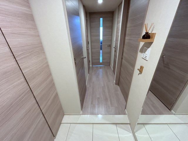 西東京市富士町６丁目の中古マンションの玄関