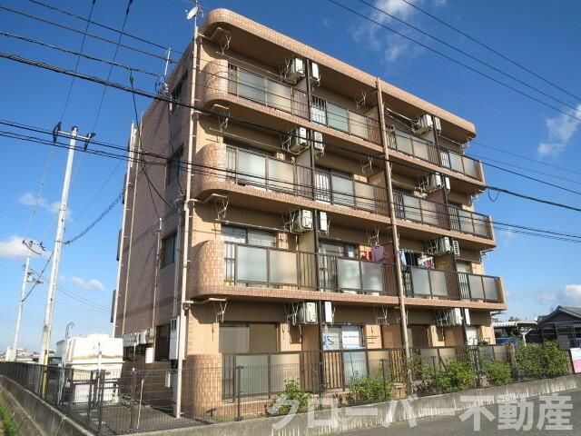 ハイネス郡家