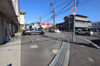 【駐車場】 | ターニングハイツ