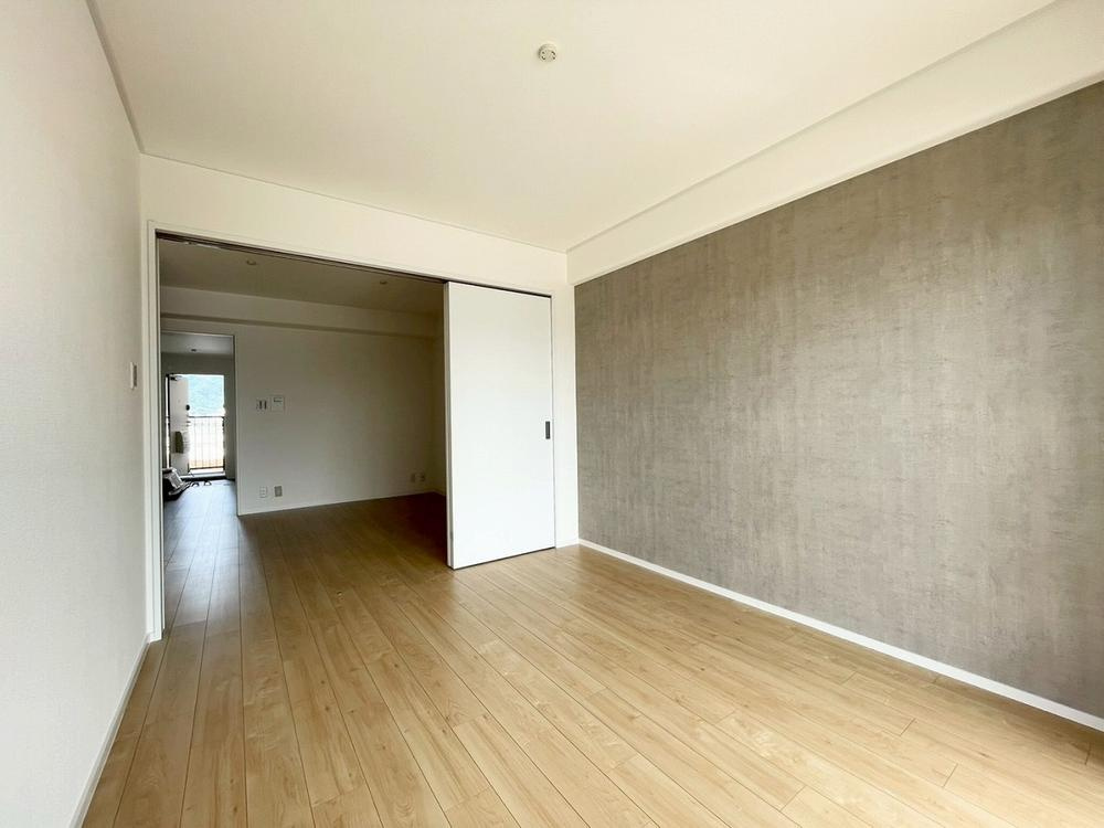 南門真ハイライフの内装|洋室6.0帖
■物件内覧・資金計画相談・住宅ローン相談、リフォーム相談、お問合せ受付中■
※当日・翌日のご内覧、ご相談はお電話でのお問合せがスムーズです！