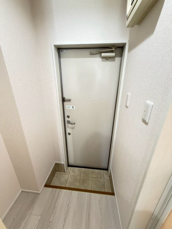 プライムテラスこどもの国の玄関|＊別号室の写真となります。