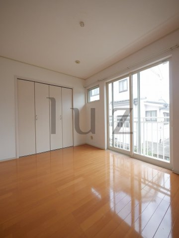 横浜市神奈川区二本榎のアパートの寝室