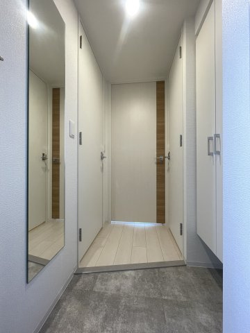 【玄関】 | セレニテ難波ミラク弐番館