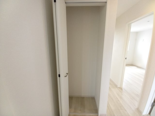 ひたちなか市足崎3期の収納|2階の収納には季節ものの家電などをしっかり収納できます