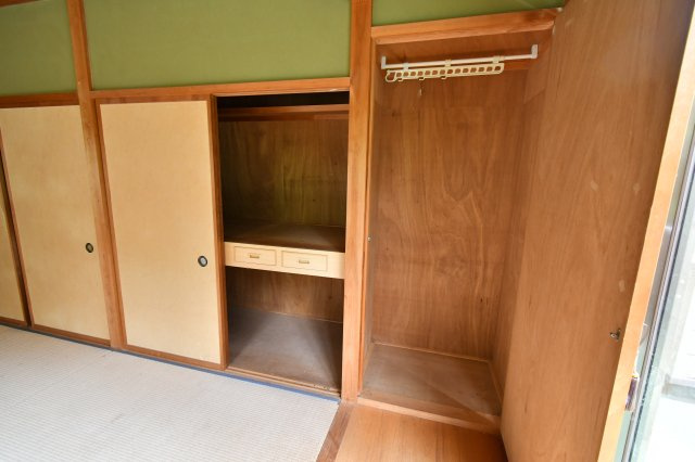 南巨摩郡南部町内船の中古一戸建の収納|2F和室の収納