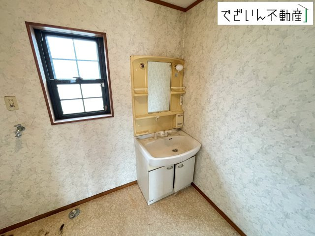 【独立洗面台】 | 深谷市上野台　中古住宅   | 現地(2026年9月撮影)