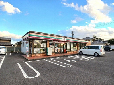 【周辺】 | カルムメゾン明治 | セブンイレブン　横尾店まで270m