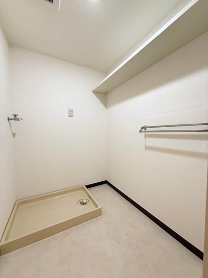 【その他共用部分】 | サン・ヒル3 | ※参考写真※エレベーター付き！荷物の多い日や疲れた日でも、5階までラクラク上がれます☆