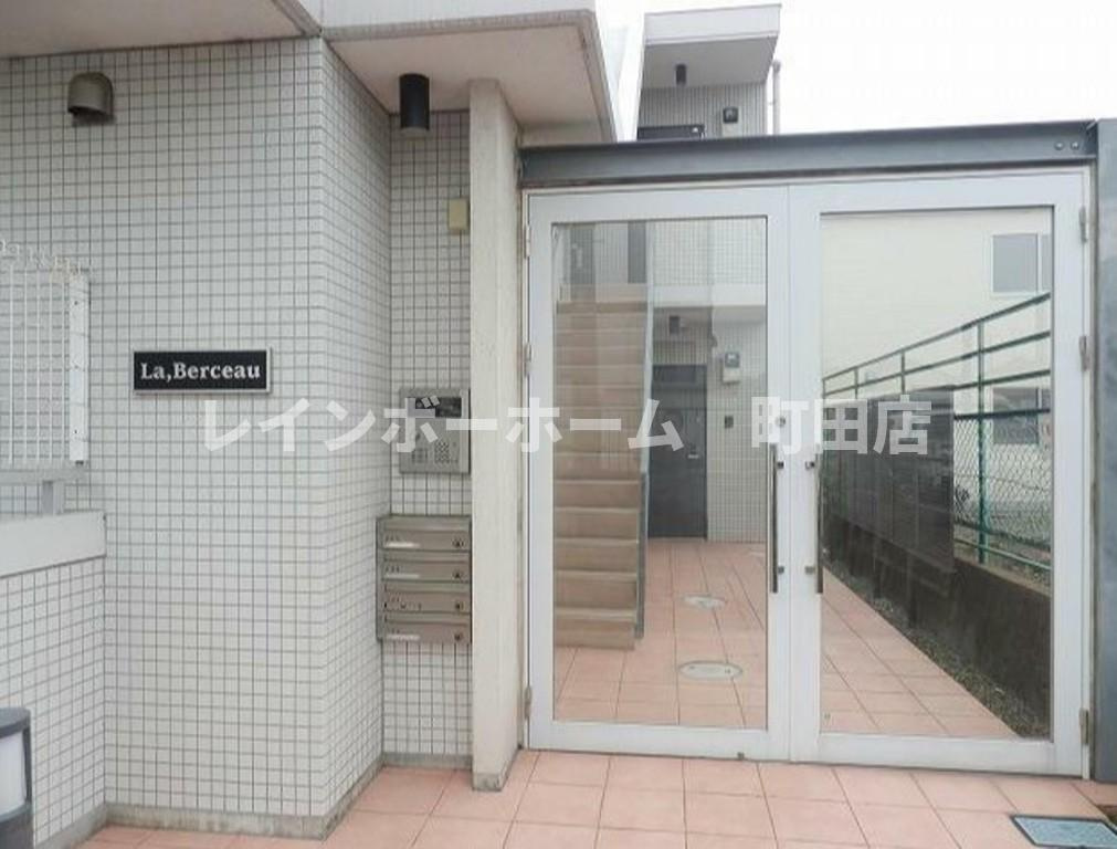 La　Berceau※初期費用分割後払いサービス利用可能物件のエントランス