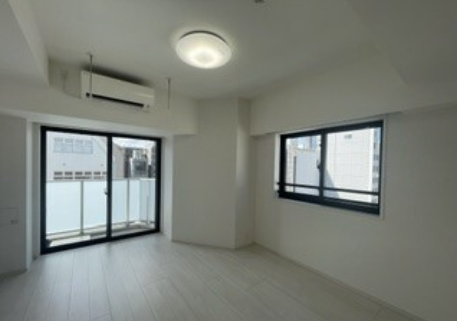 S-RESIDENCE三田慶大前の居間・リビング