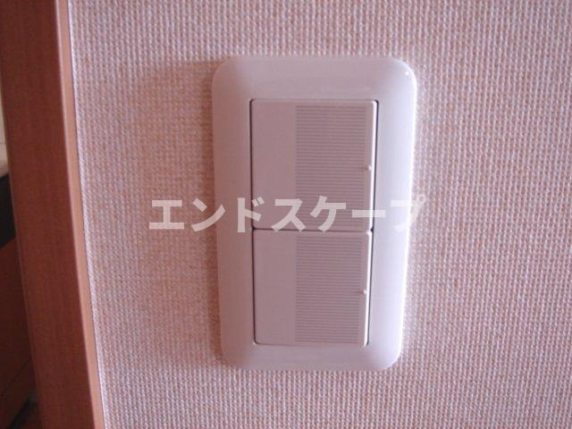 グラン・シャリオ南雲の設備|照明スイッチ
高崎、前橋のお部屋探しはエンドスケープまで！お客様の理想お聞かせ下さい♪
