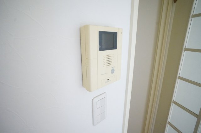 セリシールのセキュリティ|広々とした洋室です※写真は別のお部屋です。