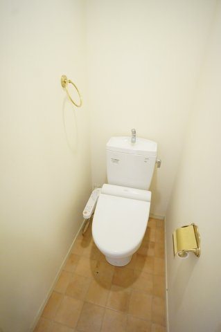 セリシールのトイレ|使いやすい独立洗面台です※写真は別のお部屋です。