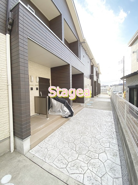 さいたま市西区西大宮３丁目のアパートのエントランス
