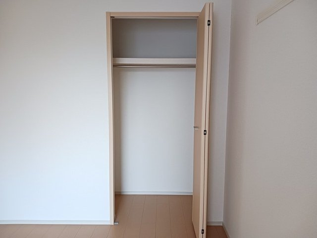 グロワールパレスＡの収納