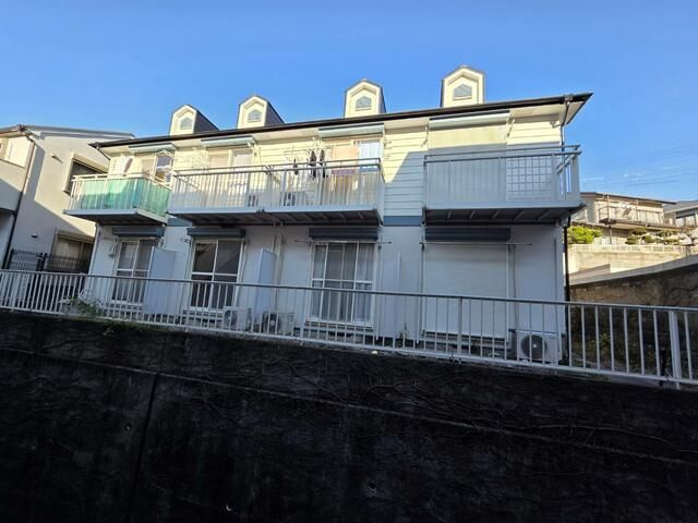 横浜市港南区上永谷１丁目のアパートの外観