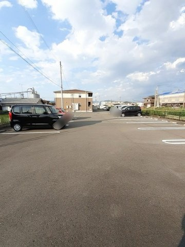 ヴィラ　フォレスト・ベリーの駐車場