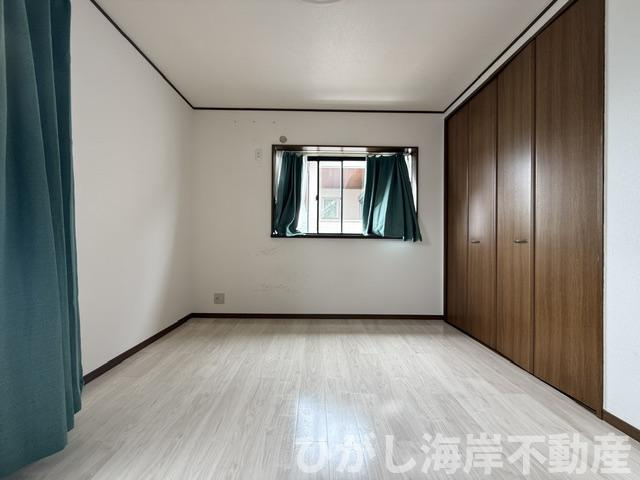 平塚市西真土１丁目　　中古戸建の子供部屋|6.7帖　洋室