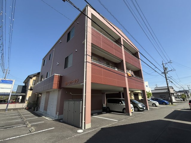 ホープガーデンの外観