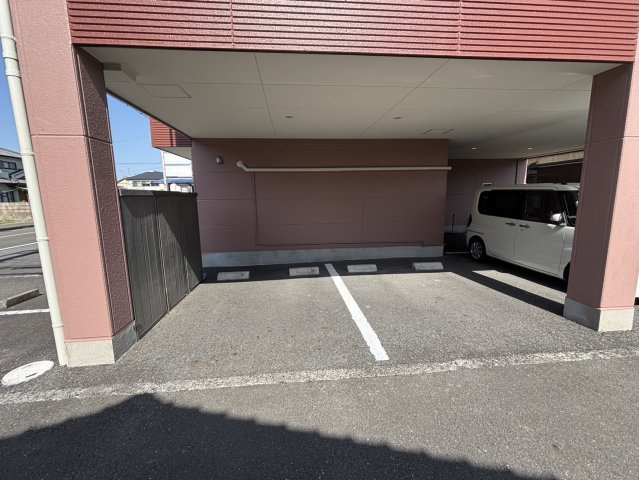 ホープガーデンの駐車場