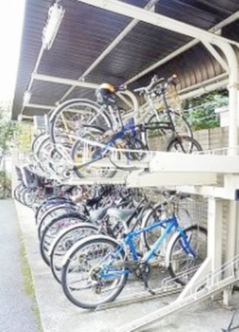 二の坂シティハウスのその他共用部分|駐輪場です。