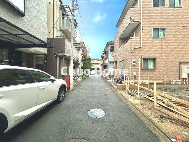 足立区東和3丁目新築分譲住宅の前面道路含む現地写真|前面道路